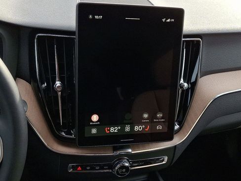 New 2026 Volvo XC60 B5 Plus w/ Climate Package image 11