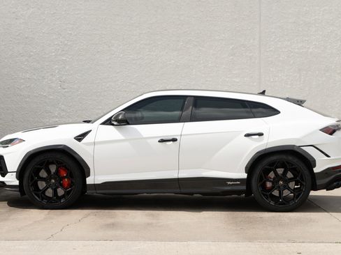 Used 2024 Lamborghini Urus Performante image 8
