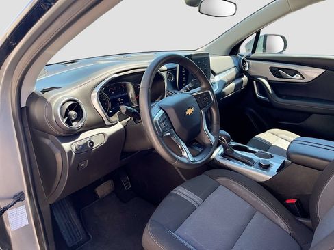 Used 2025 Chevrolet Blazer LT AWD/4WD image 9