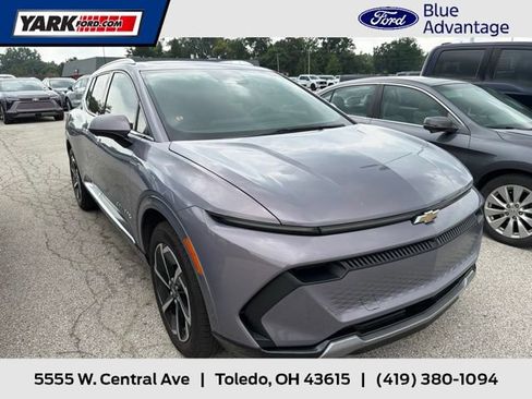 Used 2024 Chevrolet Equinox EV LT FWD image 1