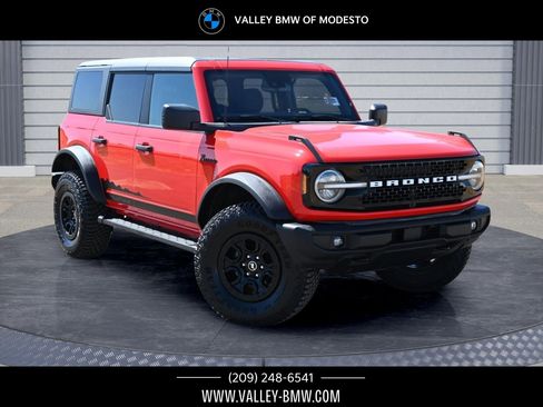 Used 2022 Ford Bronco Wildtrak image 1