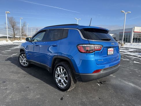 Used 2022 Jeep Compass Latitude image 6