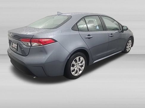 Used 2026 Toyota Corolla LE FWD image 5