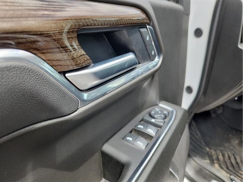 New 2025 Chevrolet Silverado 1500 LT image 11