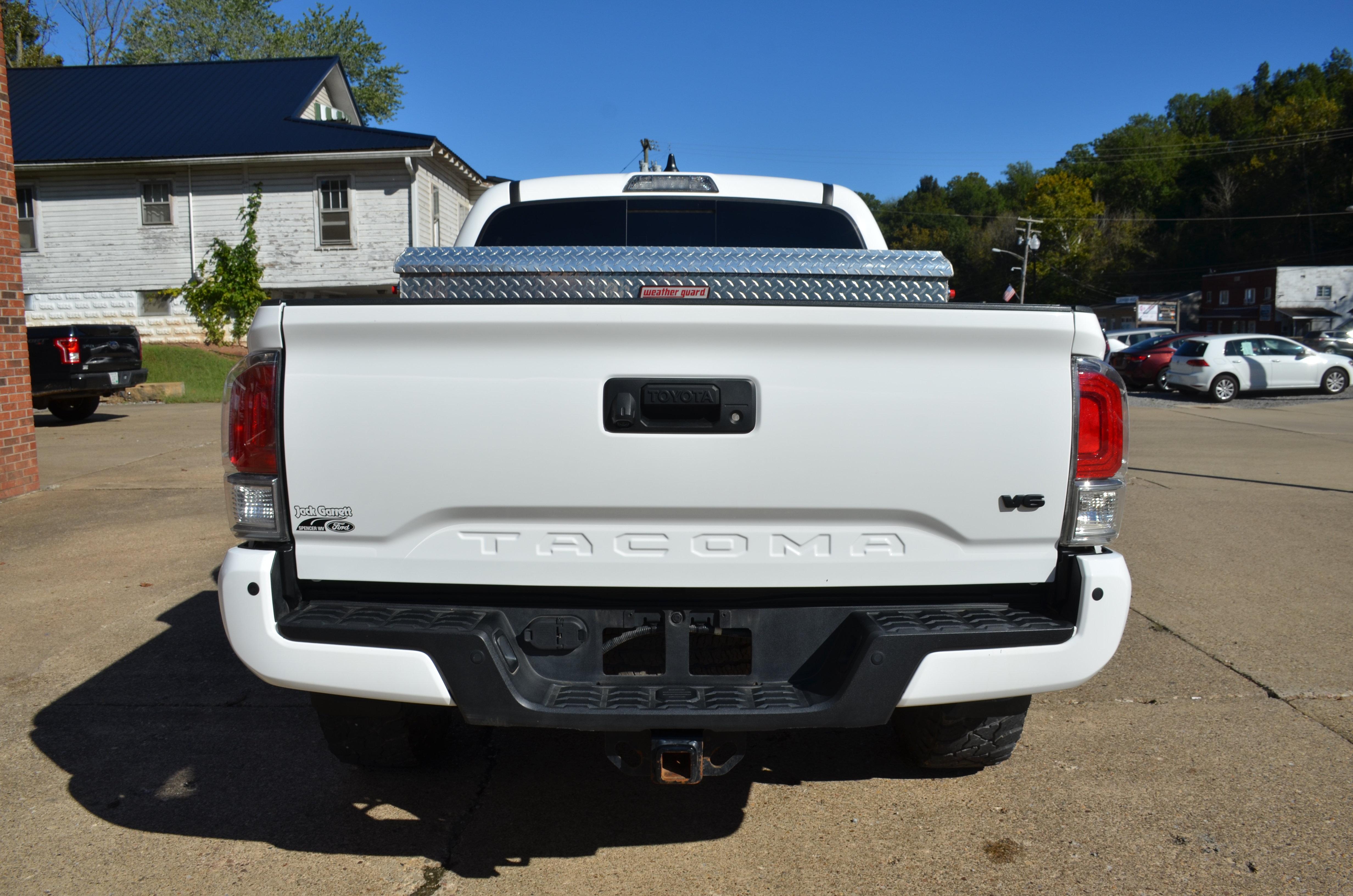 Used 2023 Toyota Tacoma TRD Off-Road w/ Technology Package AWD/4WD image 6