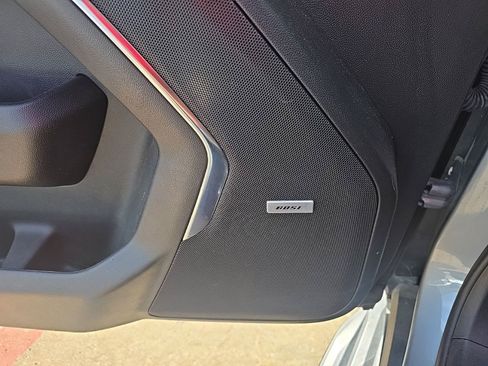 Used 2023 Chevrolet Suburban Premier AWD/4WD image 18