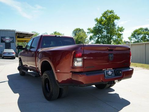 Used 2020 RAM 3500 Big Horn w/ Night Edition image 4