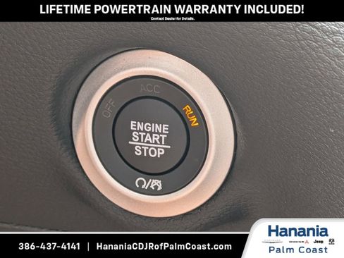 New 2026 Chrysler Pacifica Select FWD image 32