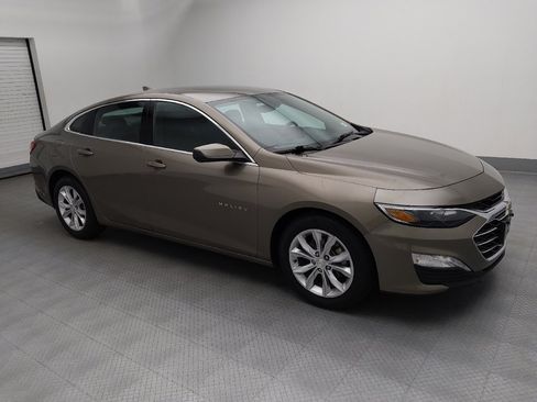 Used 2020 Chevrolet Malibu LT FWD image 11