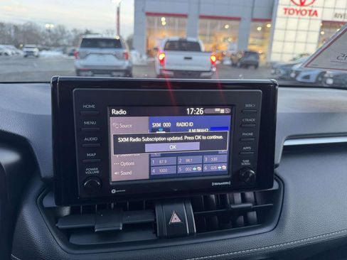 Certified 2020 Toyota RAV4 LE image 28