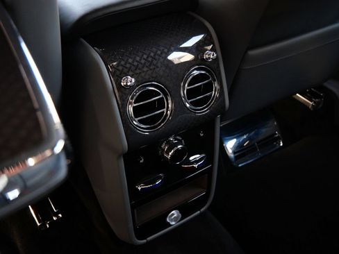 Certified 2026 Rolls-Royce Cullinan Black Badge AWD/4WD image 27