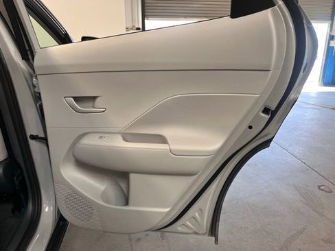 Used 2024 Hyundai Kona SEL image 15