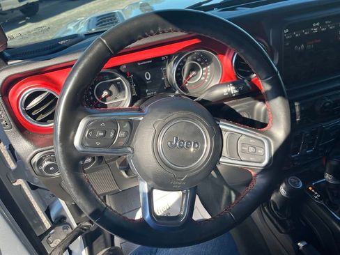 Used 2022 Jeep Wrangler Unlimited Rubicon w/ Steel Bumper Group image 12