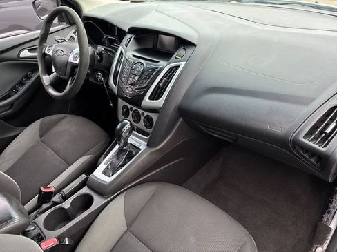 Used 2013 Ford Focus SE FWD image 15