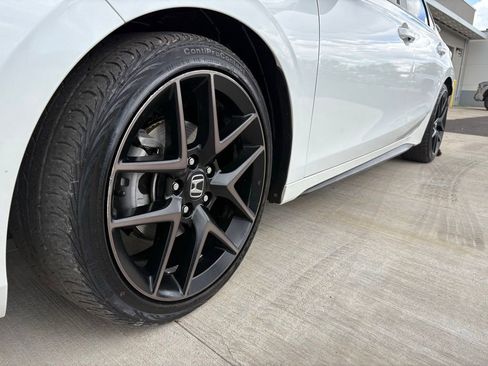 Used 2024 Honda Civic Sport Touring image 14