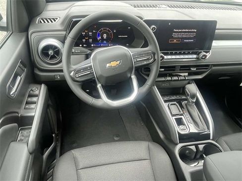 New 2025 Chevrolet Colorado LT image 6