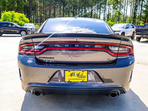 Used 2023 Dodge Charger Scat Pack RWD image 7