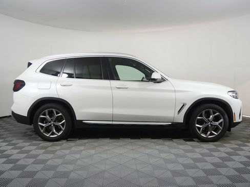 Used 2022 BMW X3 xDrive30i w/ Convenience Package AWD/4WD image 2