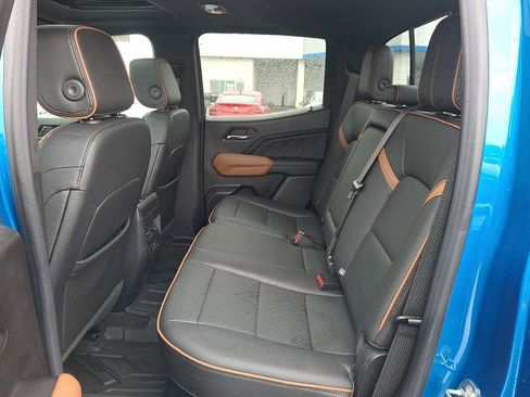 Used 2023 GMC Canyon AT4 w/ AT4 Premium Package image 10