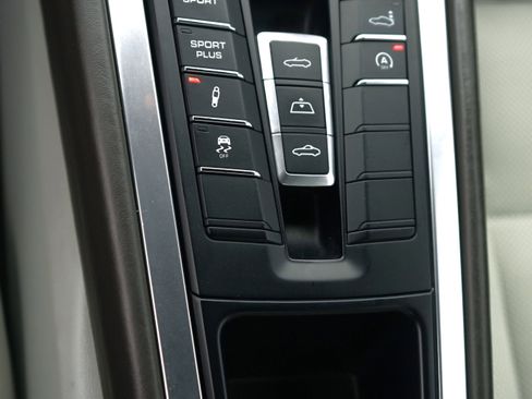 Used 2013 Porsche 911 Carrera S RWD image 36