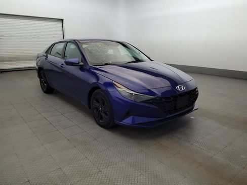 Used 2022 Hyundai Elantra SEL FWD image 13