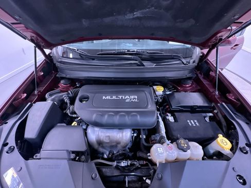 Used 2019 Jeep Cherokee Limited FWD image 10