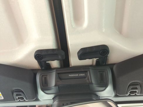 Used 2025 Jeep Wrangler Sport image 29