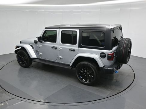 Used 2023 Jeep Wrangler Unlimited Sahara w/ Cold Weather Group image 42