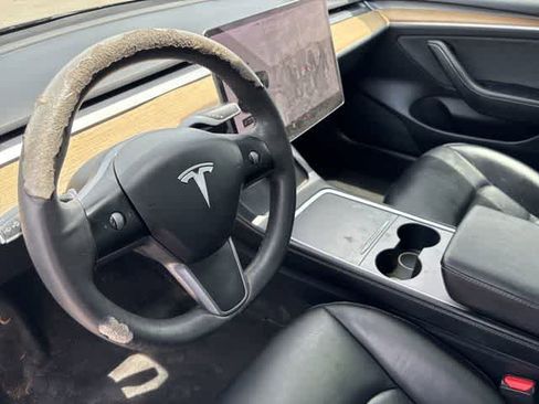 Used 2021 Tesla Model 3 Standard Range image 10