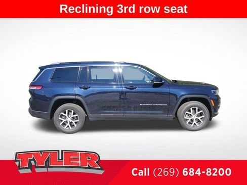 Used 2024 Jeep Grand Cherokee L Limited AWD/4WD image 9