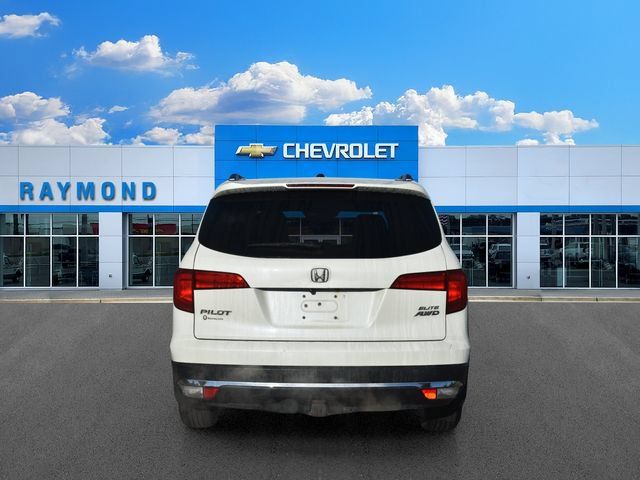 Used 2017 Honda Pilot Elite image 4