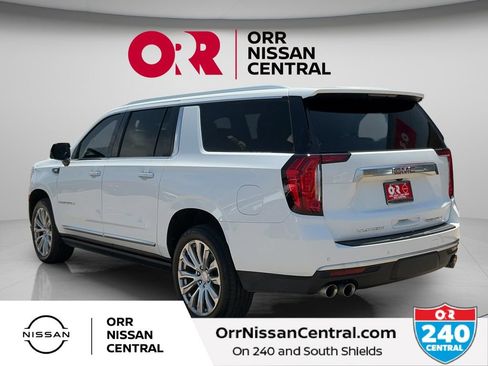 Used 2023 GMC Yukon XL Denali AWD/4WD image 7