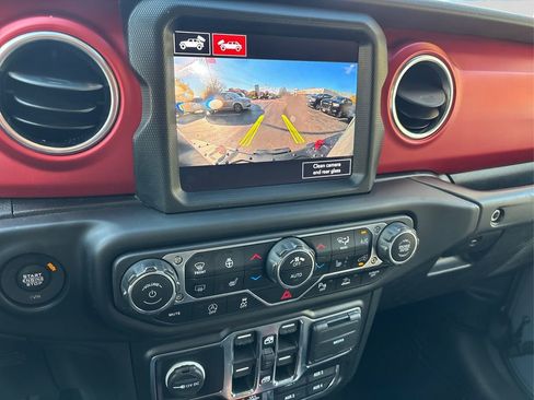 Used 2021 Jeep Wrangler Unlimited Rubicon image 30