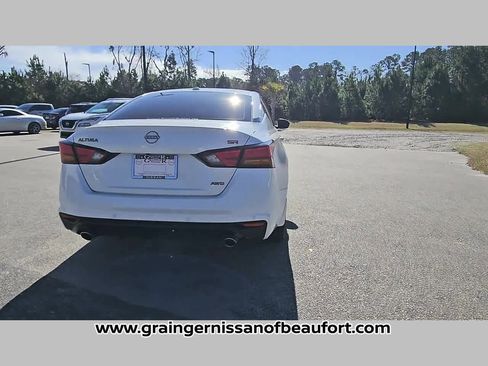 Used 2025 Nissan Altima 2.5 SR image 29