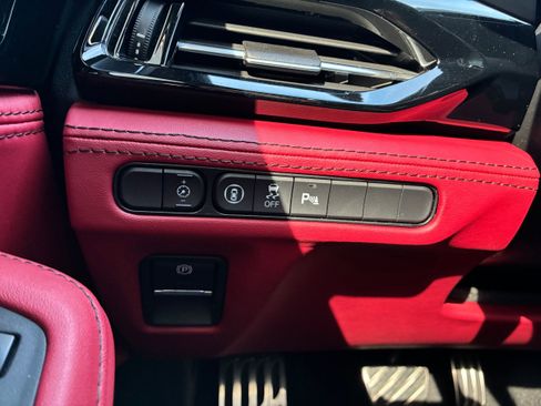 Used 2023 Acura MDX A-Spec image 12