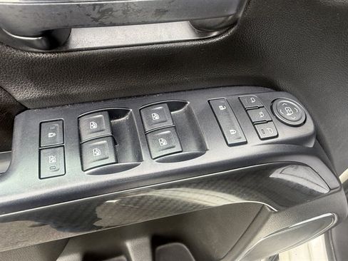 Used 2015 GMC Sierra 1500 SLE w/ All-Terrain Package AWD/4WD image 12