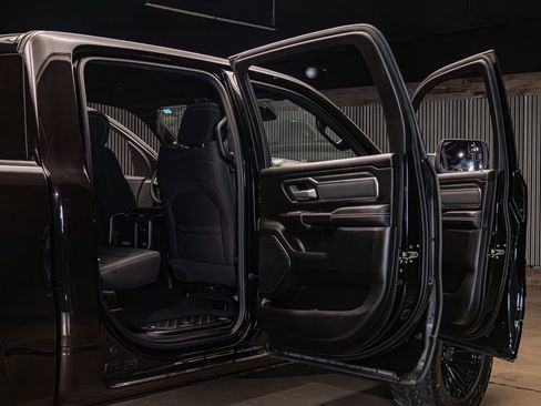 Used 2025 RAM 1500 Lone Star AWD/4WD image 33