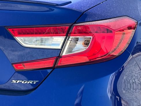Used 2018 Honda Accord Sport image 13