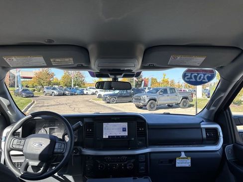 Used 2025 Ford F350 XLT image 18