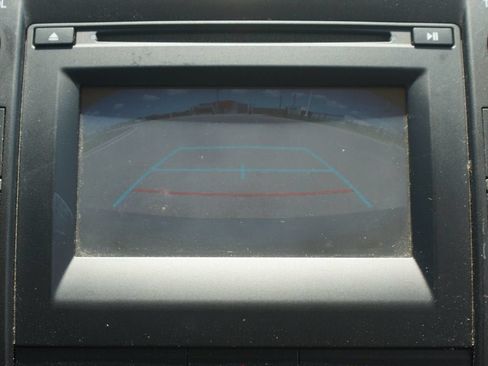 Used 2017 Toyota Camry LE FWD image 7