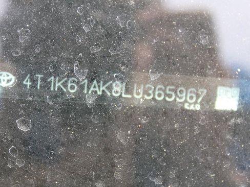 Used 2020 Toyota Camry XSE image 25