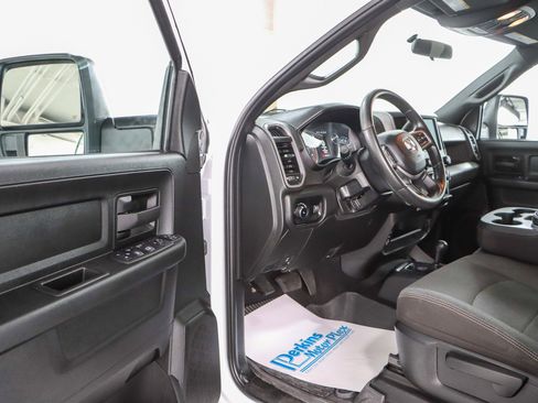 Used 2024 RAM 3500 Tradesman w/ Chrome Appearance Group image 4