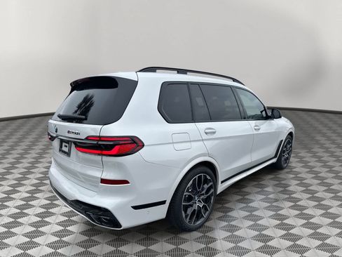 New 2026 BMW X7 M60i image 3