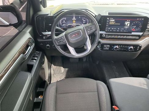 Used 2024 GMC Sierra 1500 Elevation w/ X31 Off-Road Package AWD/4WD image 15