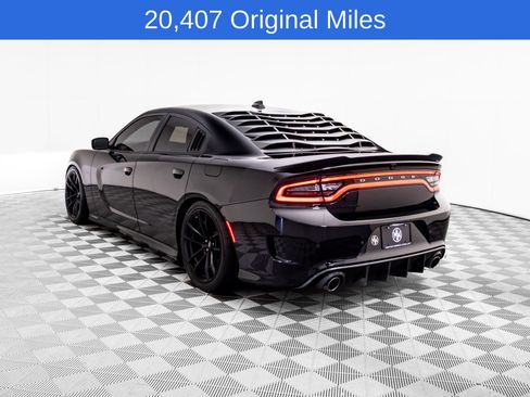 Used 2018 Dodge Charger R/T image 3