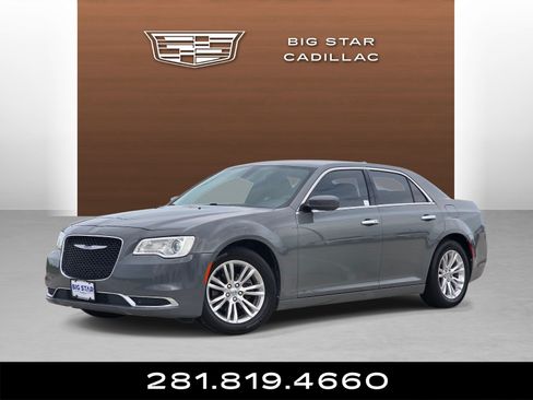 Used 2019 Chrysler 300 Touring L w/ Quick Order Package 22F RWD image 1