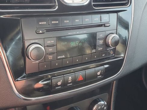 Used 2013 Chrysler 200 Limited FWD image 16
