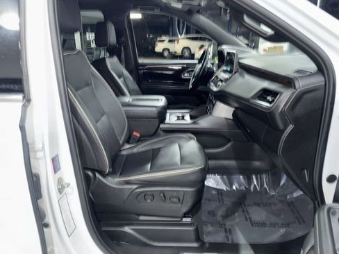 Used 2023 Chevrolet Suburban Premier image 41