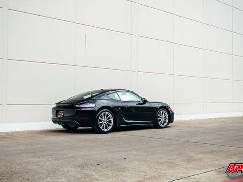 Used 2017 Porsche 718 Cayman image 46