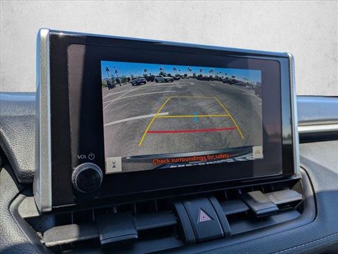 Used 2025 Toyota RAV4 XLE FWD image 13